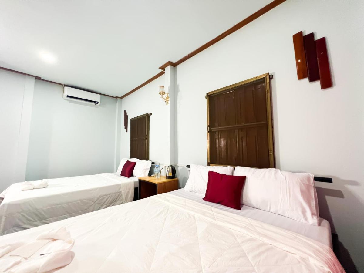 Lotus Blanc Homestay Battambang Exterior photo