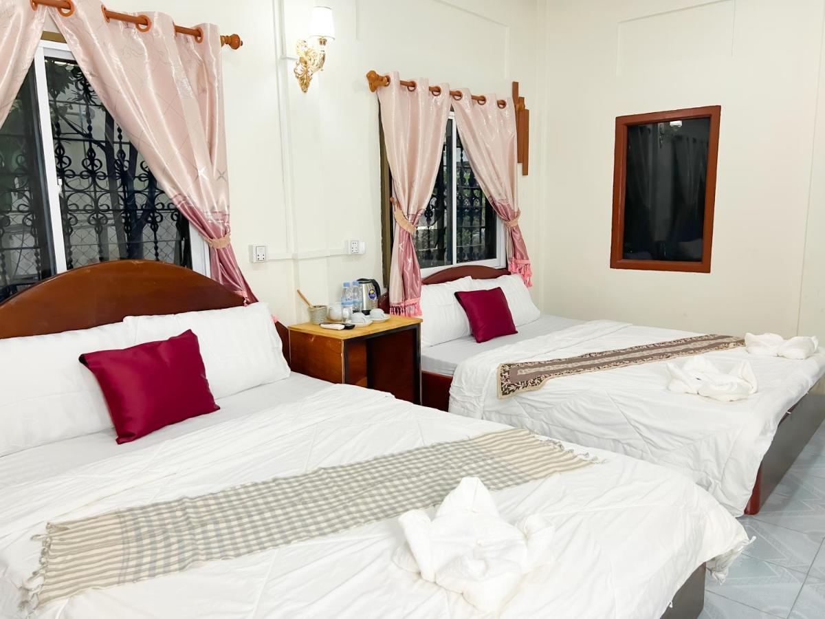 Lotus Blanc Homestay Battambang Exterior photo