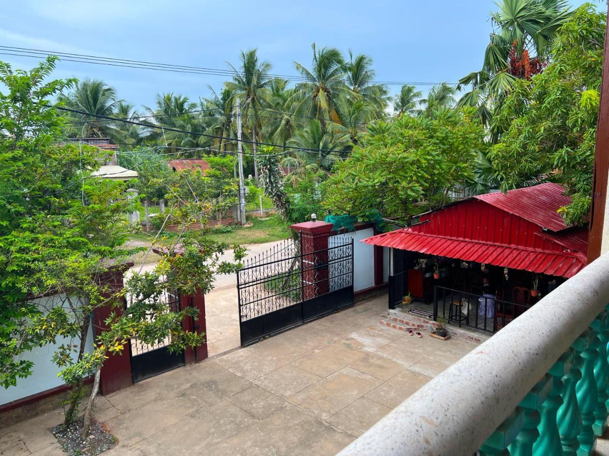Lotus Blanc Homestay Battambang Exterior photo