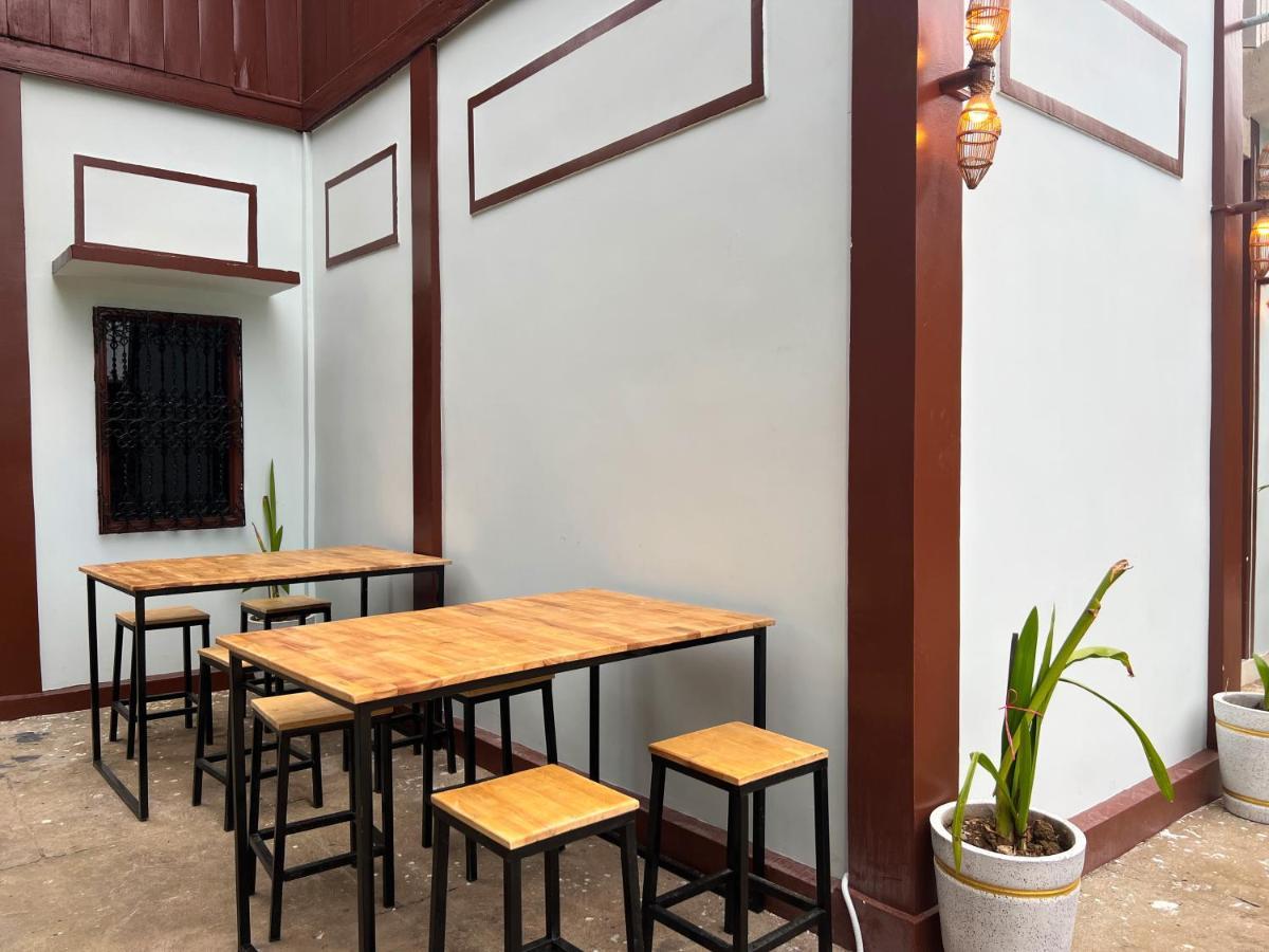 Lotus Blanc Homestay Battambang Exterior photo