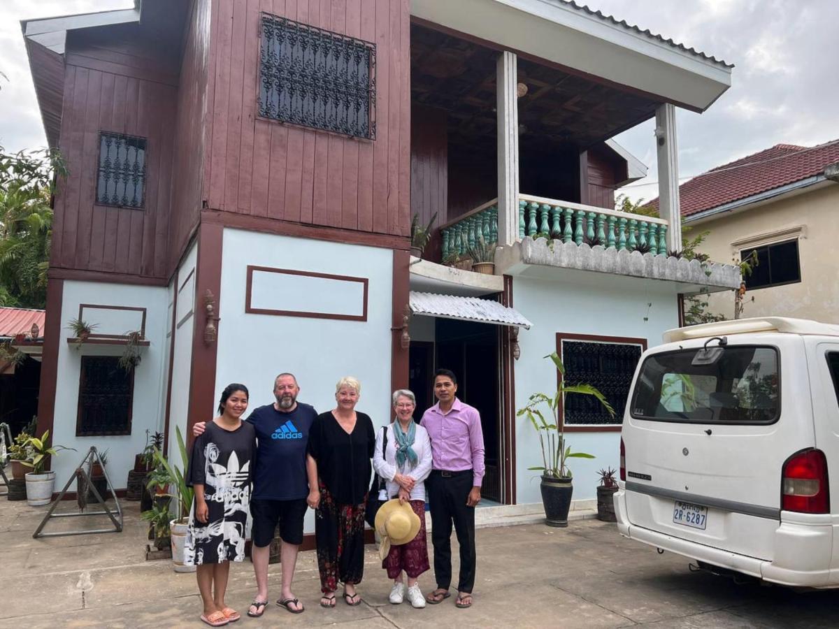 Lotus Blanc Homestay Battambang Exterior photo