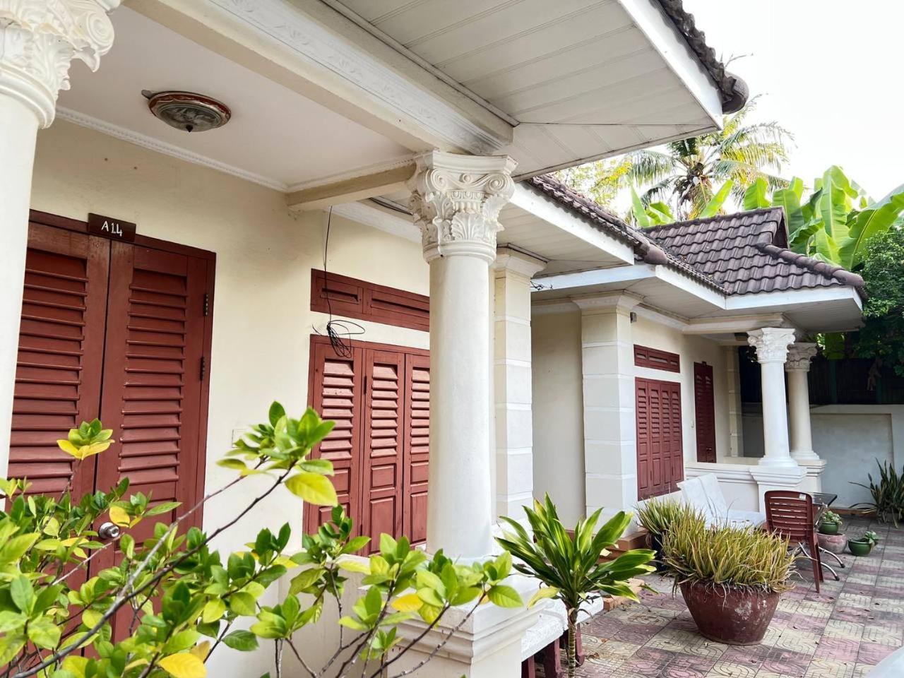 Lotus Blanc Homestay Battambang Exterior photo