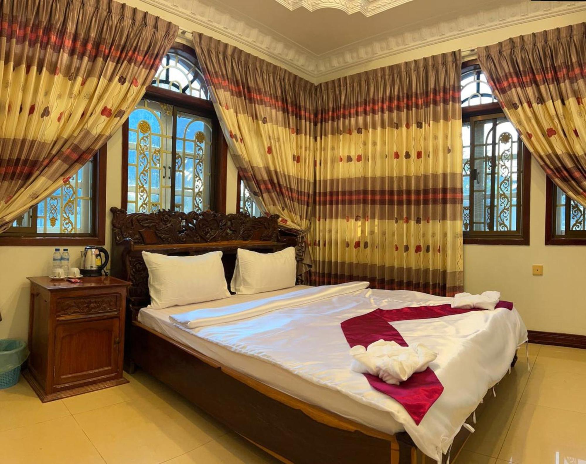 Lotus Blanc Homestay Battambang Exterior photo