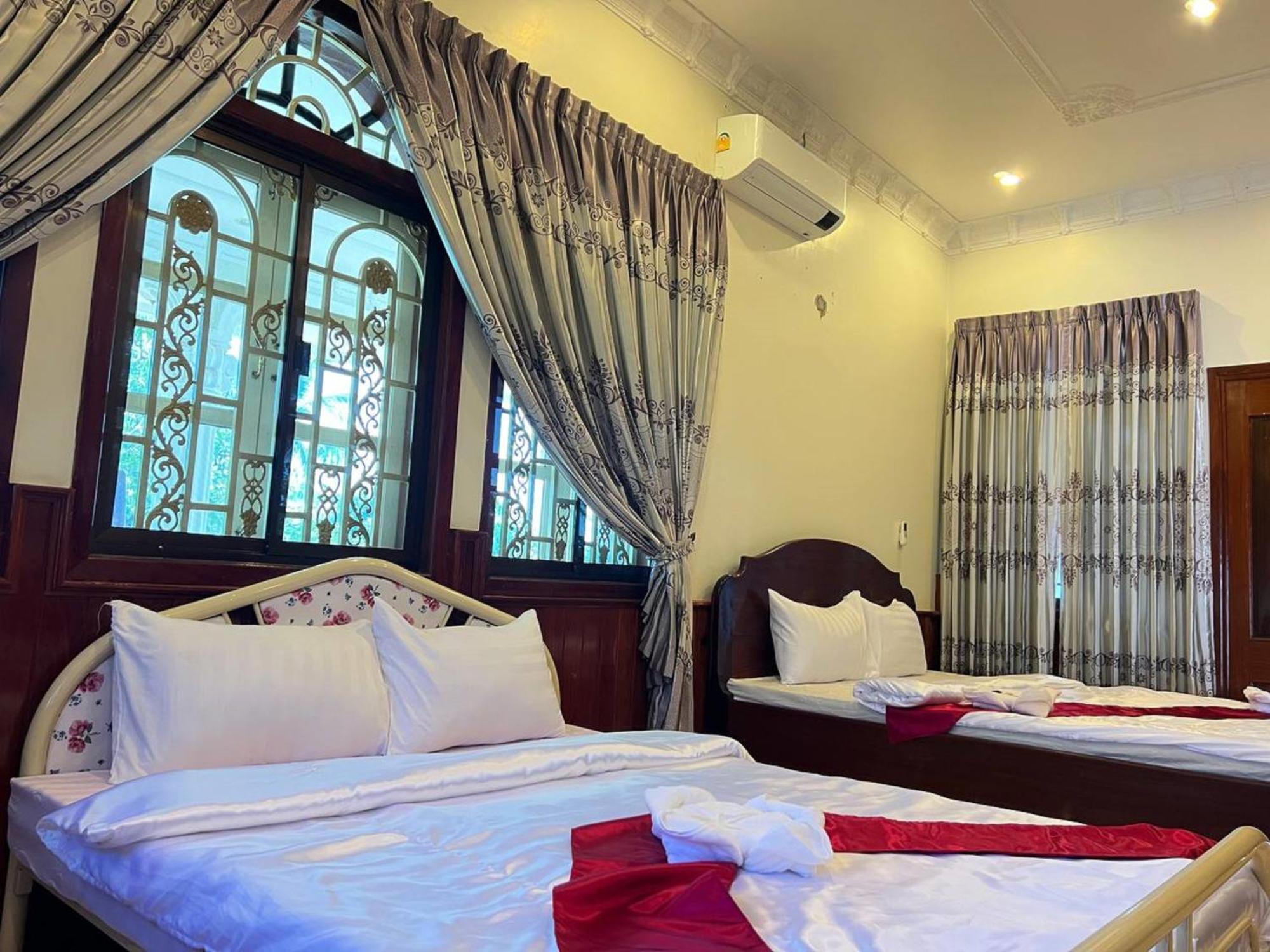 Lotus Blanc Homestay Battambang Exterior photo